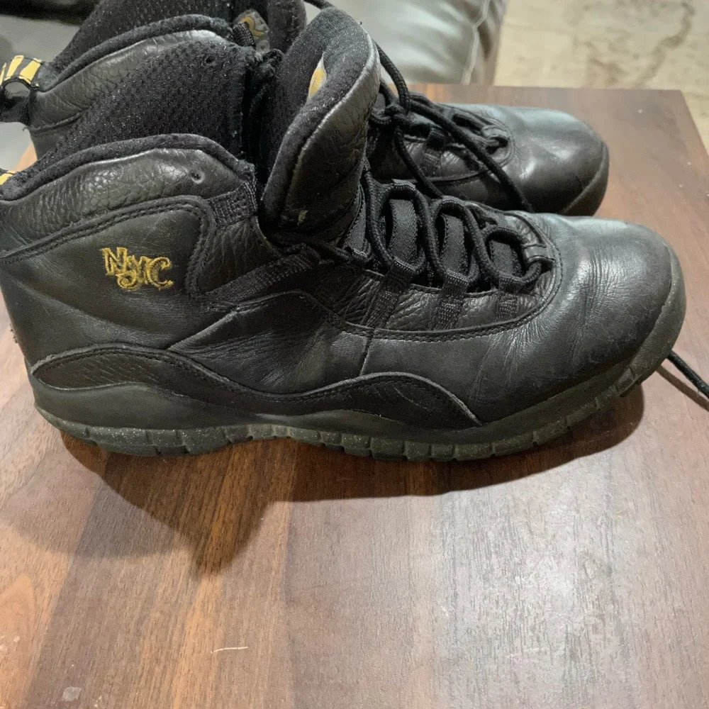 Jordan 10 NYC - Picture 2 of 4